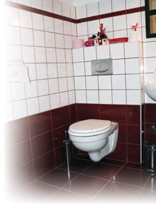 FürdÅszoba, wc felújÃtás korszerű falba rejtett öblÃtÅtartállyal ... Fürdőszoba wc