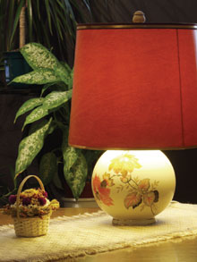 Asztali lámpa porcelán kaspóból - Ezermester 2005/2