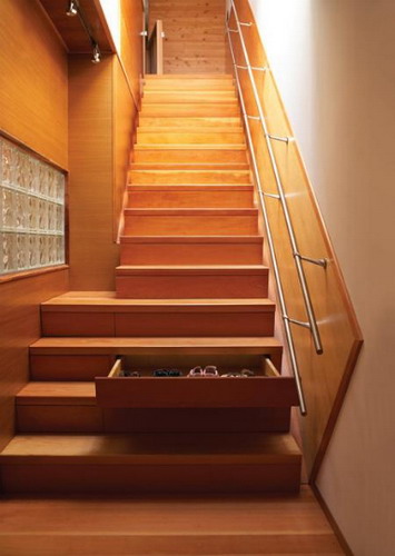 13 ötlet a lépcsők alatti terek hasznosítására - Ezermester 2011/4